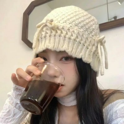 手比眼睛更粉